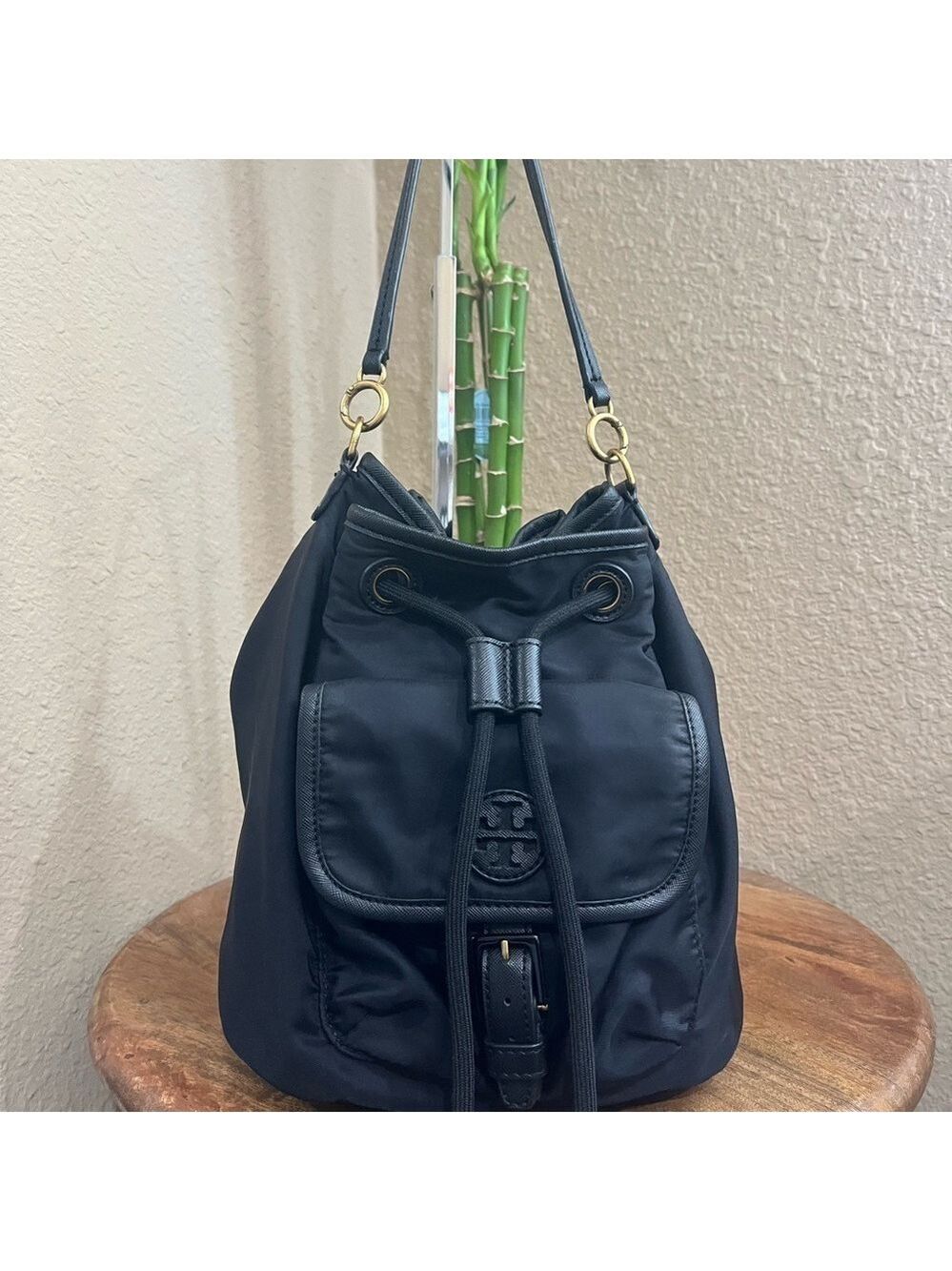 TORY BURCH SCOUT SMALL BLACK NYLON DRAWSTRING BUCKET - Picture 2 of 13